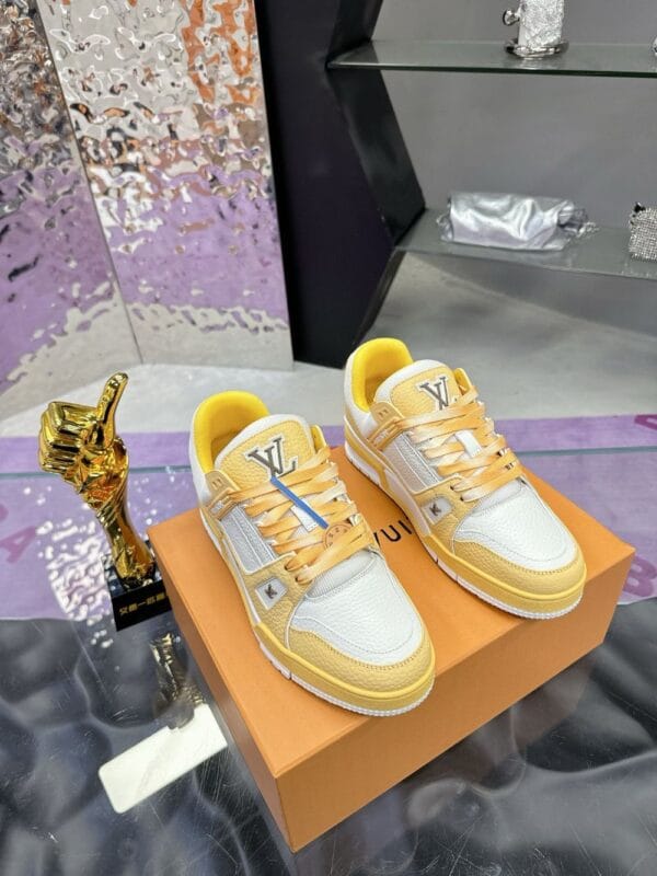 Louis Vuitton Trainer Yellow