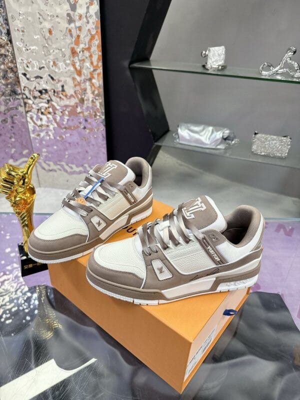Louis Vuitton Trainer Brown