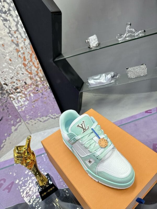Louis Vuitton Trainer Green