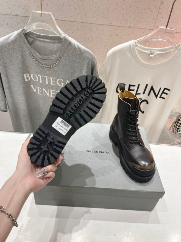 Balenciaga Strike Martin Boots 2024ss Brown