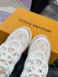 Louis Vuitton Archlight Pinkcolor