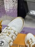 Louis Vuitton Archlight Gold