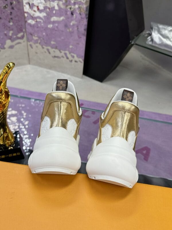 Louis Vuitton Archlight Gold
