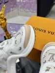Louis Vuitton Archlight Creamcolor