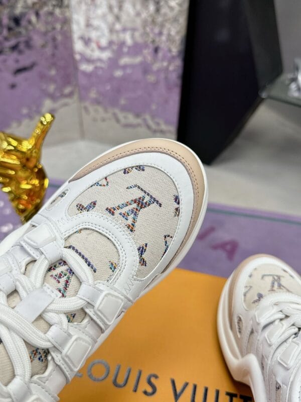 Louis Vuitton Archlight Creamcolor