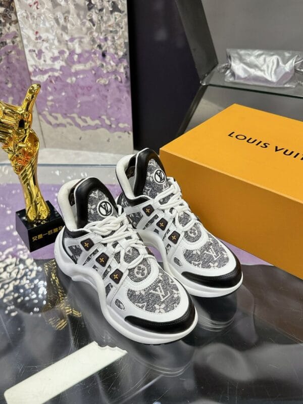 Louis Vuitton Archlight Blackcolor Women