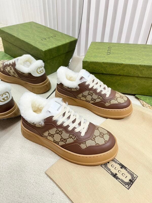 Gucci Screener GG Trainer Winter Brown