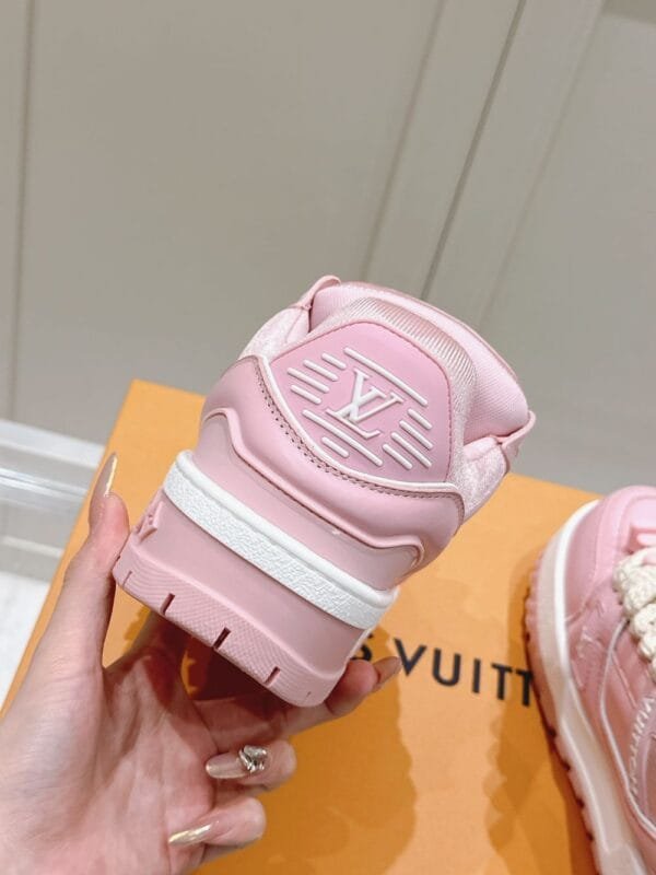 Louis Vuitton Trainer Maxi LOVE Sneaker Pink
