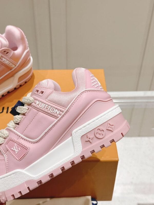 Louis Vuitton Trainer Maxi LOVE Sneaker Pink