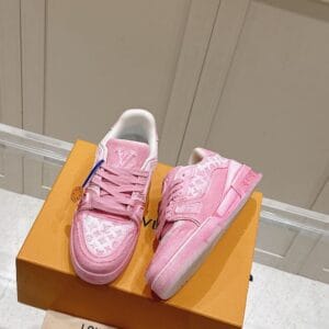 Louis Vuitton Trainer Sneaker Pink