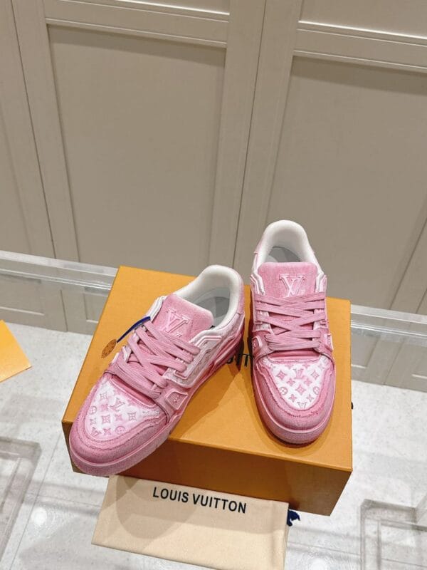 Louis Vuitton Trainer Sneaker Pink