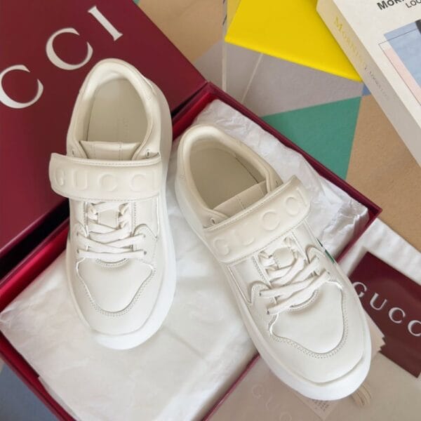 Gucci Wave White Color Logo