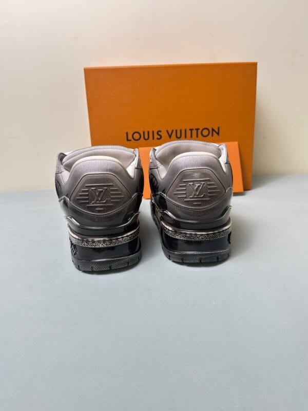 Louis Vuitton Trainer Maxi  LOVE Black and Gray Sneaker 24ss