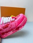 Louis Vuitton Trainer Maxi  LOVE Pink Sneaker 24ss