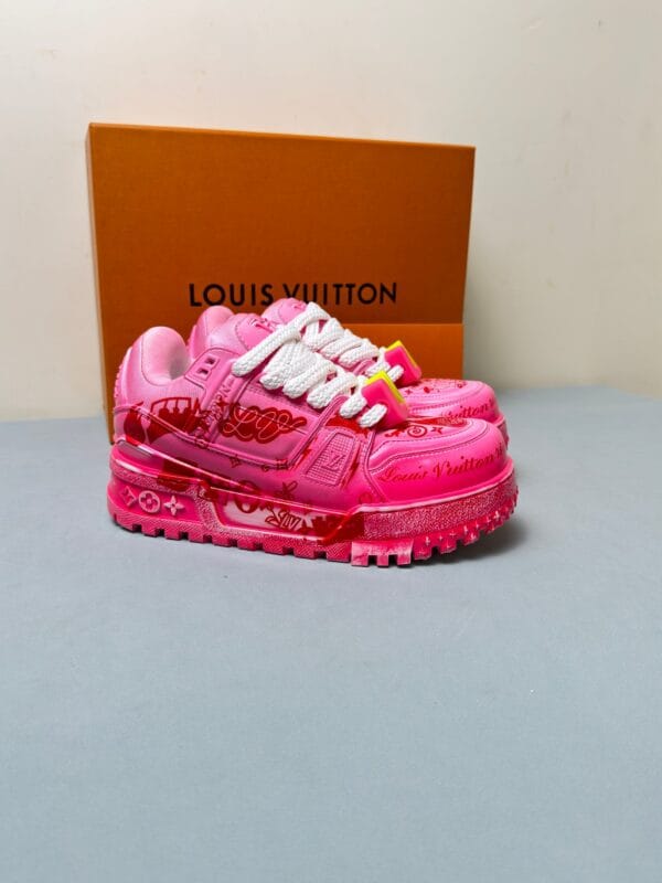 Louis Vuitton Trainer Maxi  LOVE Pink Sneaker 24ss