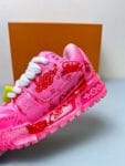 Louis Vuitton Trainer Maxi  LOVE Pink Sneaker 24ss