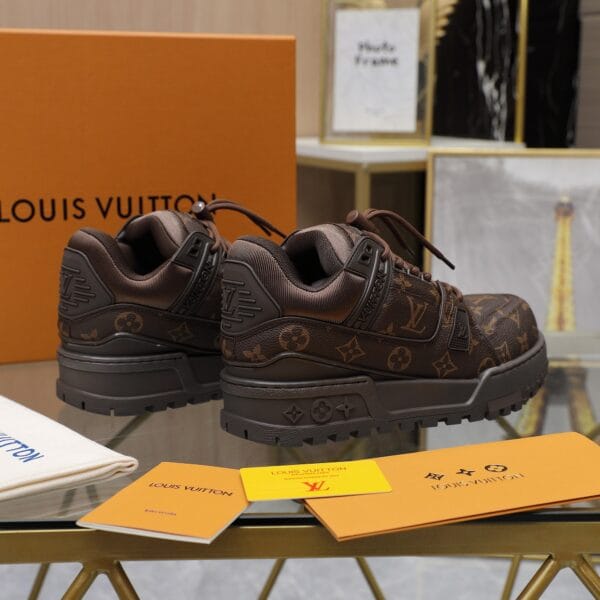 Louis Vuitton Trainer Maxi  Leather Classical Logo Sneaker 24ss