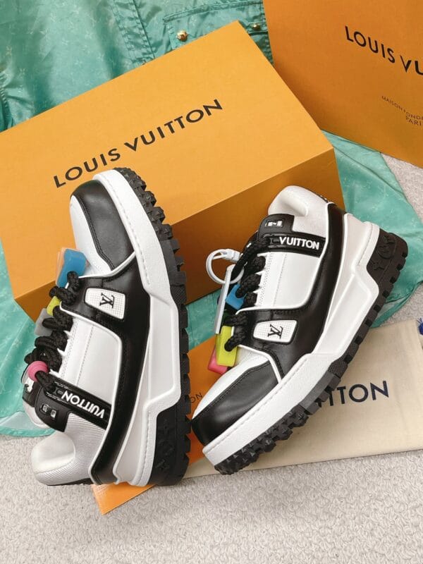 Louis Vuitton Trainer Maxi  LOVE Black Sneaker