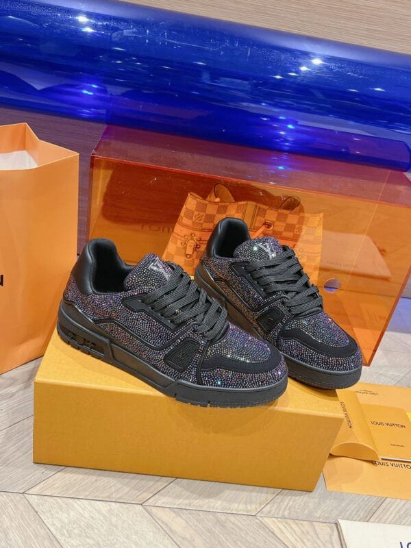 Louis Vuitton Trainer Diamond Black