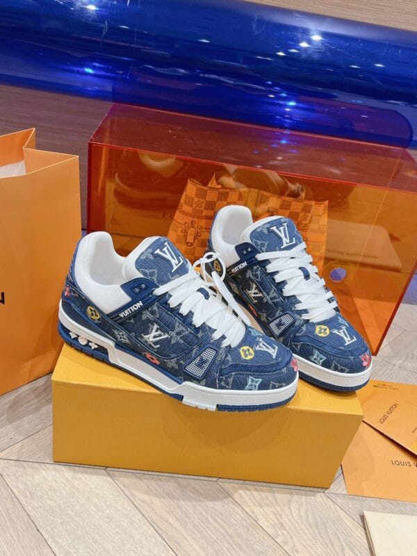 Louis Vuitton Trainer Deep Blue Color