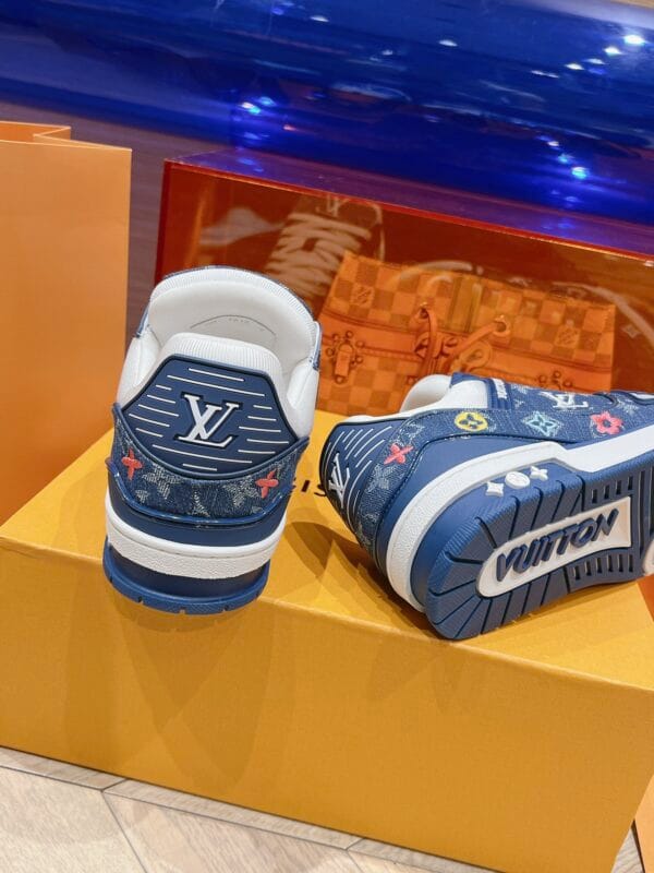 Louis Vuitton Trainer Deep Blue Color