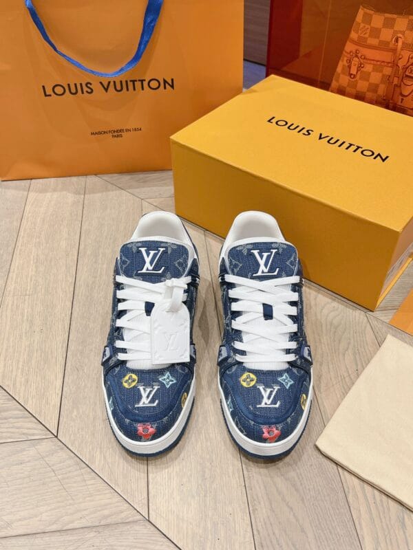 Louis Vuitton Trainer Deep Blue Color