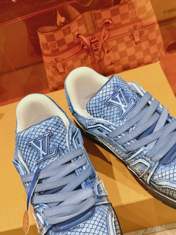 Louis Vuitton Trainer Light Blue Snake