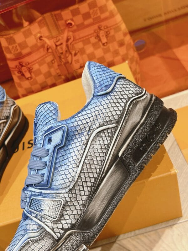 Louis Vuitton Trainer Light Blue Snake