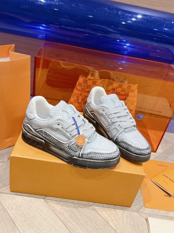 Louis Vuitton Trainer Light Grey Snake