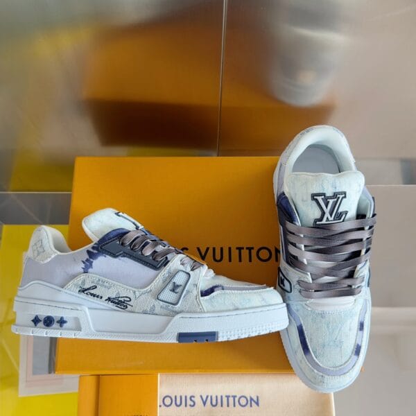 Louis Vuitton Trainer Light Blue Jeans