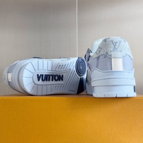 Louis Vuitton Trainer Light Blue Jeans