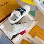 Louis Vuitton Trainer Color White