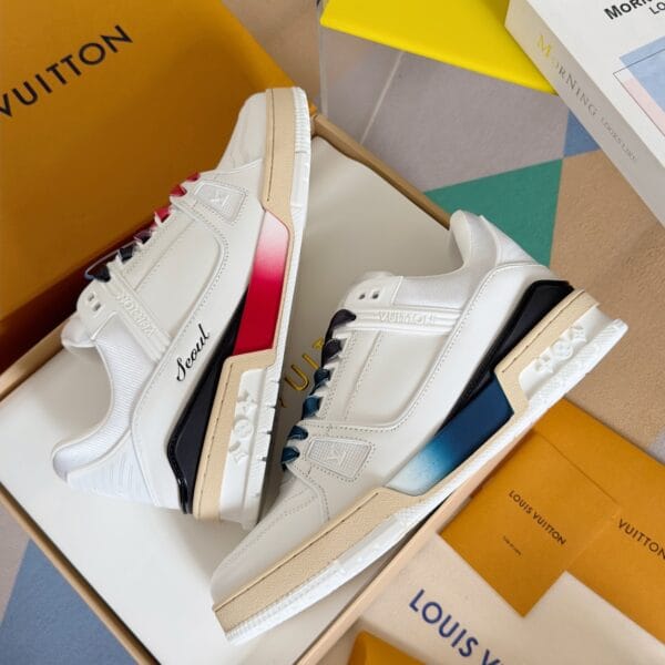 Louis Vuitton Trainer Color White