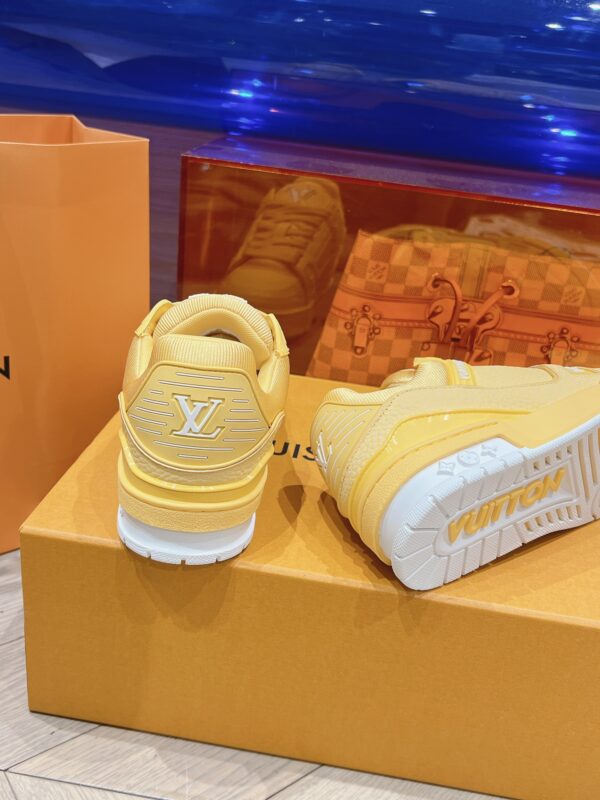 Louis Vuitton Trainer Yellow Original