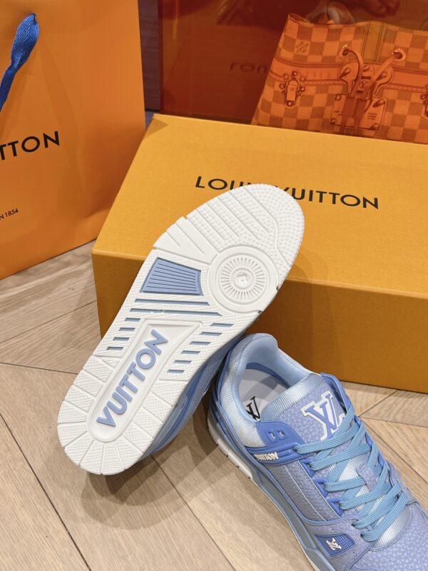 Louis Vuitton Trainer Blue Original