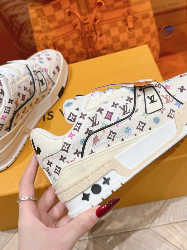 Louis Vuitton Trainer Color  Full Print