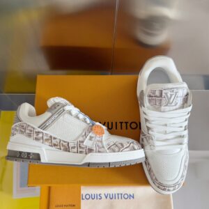 Louis Vuitton Trainer  Alligator