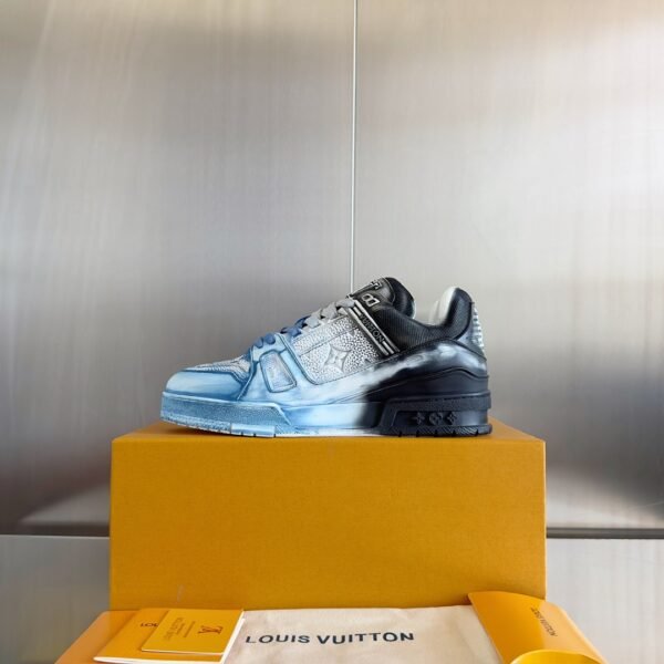 Louis Vuitton Trainer Black to Blue