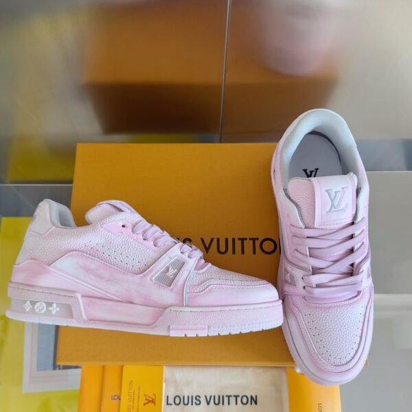 Louis Vuitton Trainer Pink Washing