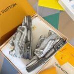 Louis Vuitton Trainer Dark Grey Washing