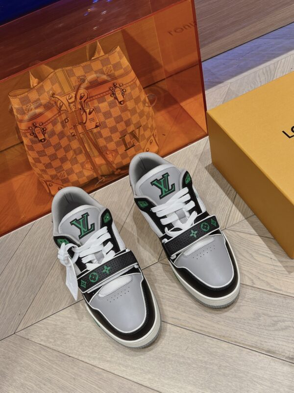 Louis Vuitton Trainer Black Green and White