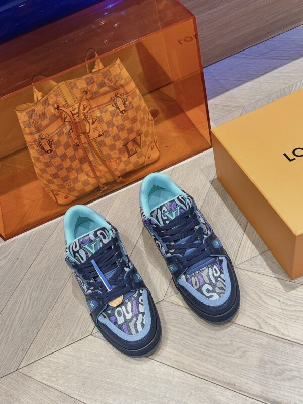 Louis Vuitton Trainer Graffiti Blue