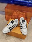 Louis Vuitton Trainer Black and White