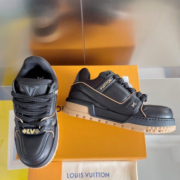 Louis Vuitton Trainer Maxi Black