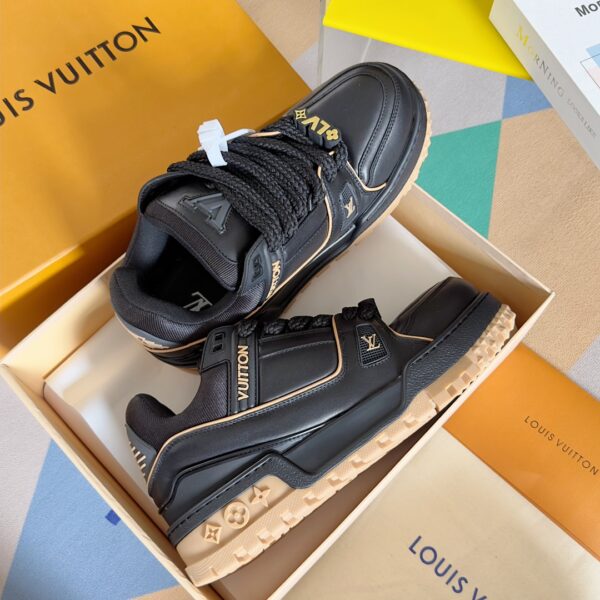 Louis Vuitton Trainer Maxi Black