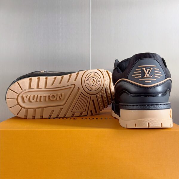 Louis Vuitton Trainer Maxi Black