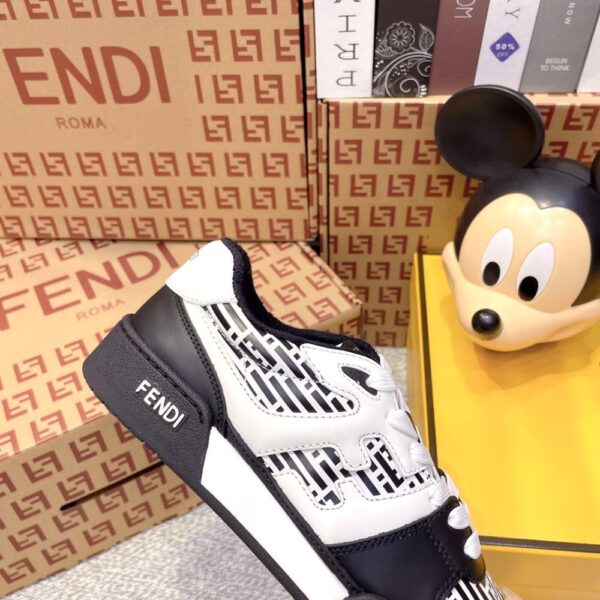 Fendi FD match BlackWhite Print