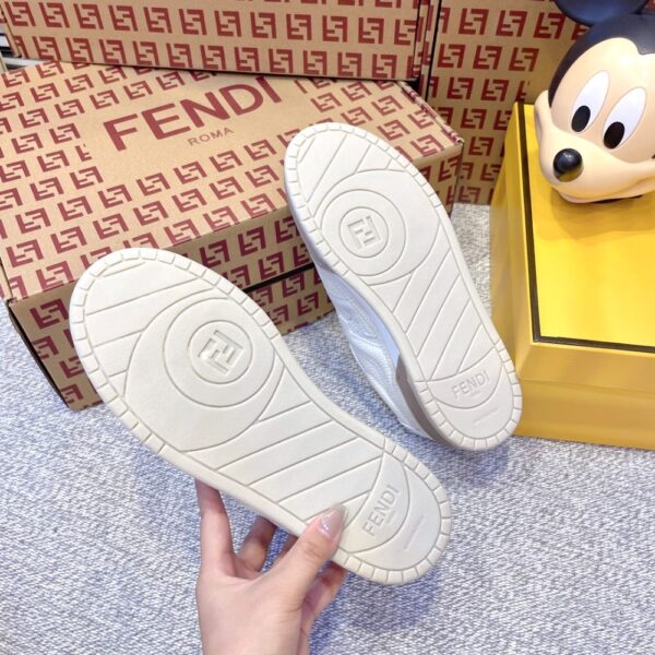 Fendi FD match White