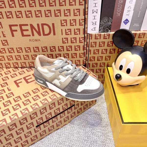 Fendi FD match Brown and Grey
