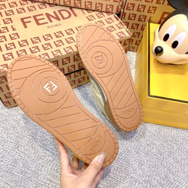 Fendi FD match Brown and Yellow